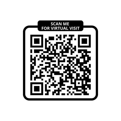 un code qr noir et blanc avec un signe me scanner pour une visite virtuelle dans l'établissement 180 Suite Steph - Superbe Appartement à Paris, à Paris