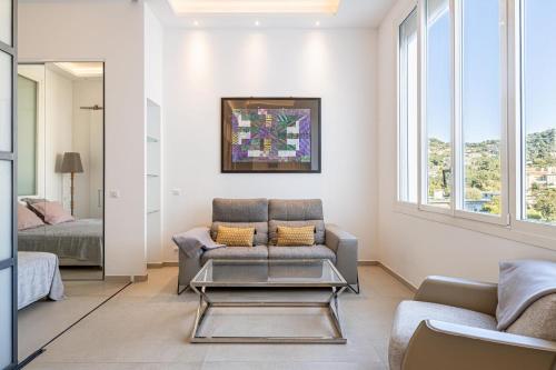 REF 1975 - Cannes Center - Croisette