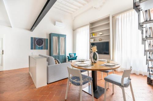 The Tornabuoni Palace By San Firenze Collection
