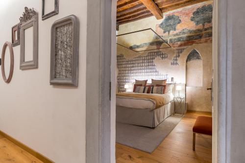 The Tornabuoni Palace By San Firenze Collection