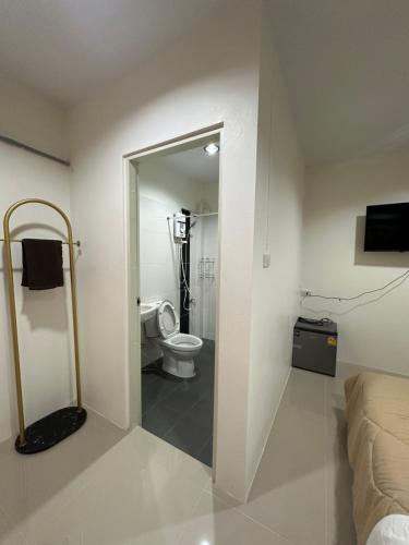 Ένα μπάνιο στο As-Safa Inn