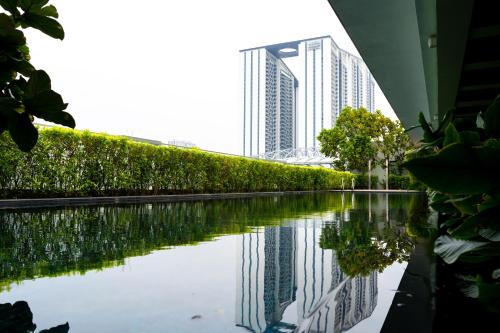 The Upper House, Batu Kawanにある庭