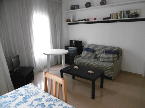 APARTAMENTO CÉNTRICO a 3 MINUTOS DE LA PLAYA