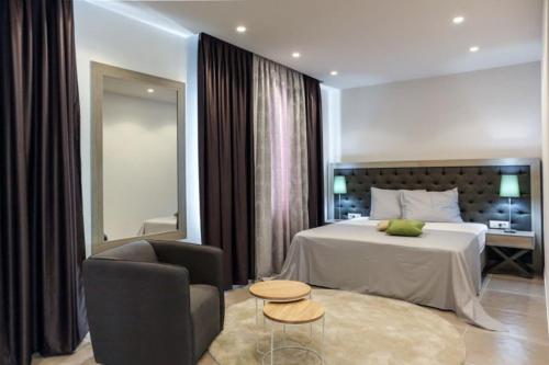 Elegant Cozy Villa With Beautiful Features