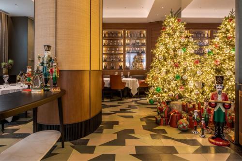Restaurant ou autre lieu de restauration dans l'établissement Park Hyatt Milano