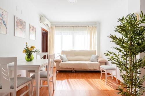 BN Luminoso apartamento para familias en excelente ubicación