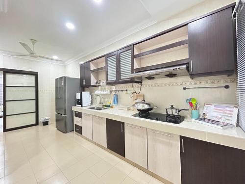 Η κουζίνα ή μικρή κουζίνα στο 239 S2 # U Homestay