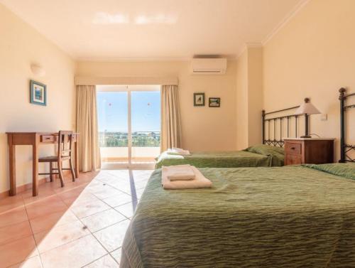 Villa Agua - Modern villa, quiet location walkable to restaurant and supermarket