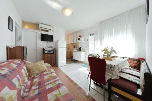 Posteľ alebo postele v izbe v ubytovaní Apartments Djurdja
