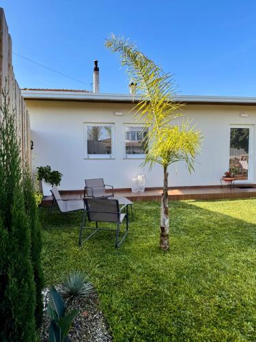 Сад в Casa de Campo - Country House - Esposende
