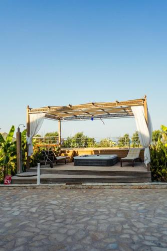 Galería fotográfica de Τhalasso Palace Homes en Petrití