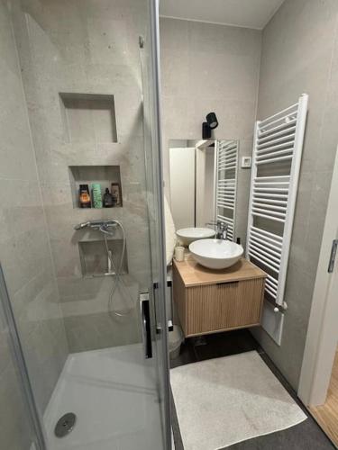 Lux GEM, 1BDR, free parking