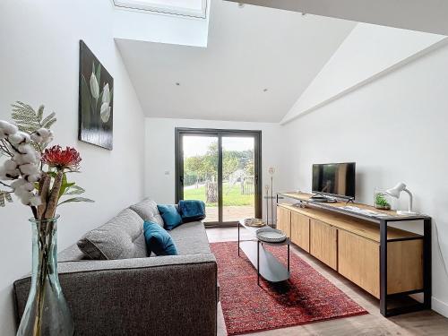 Μια τηλεόραση ή/και κέντρο ψυχαγωγίας στο La Tuilerie - Jardin - parking PV - Paris