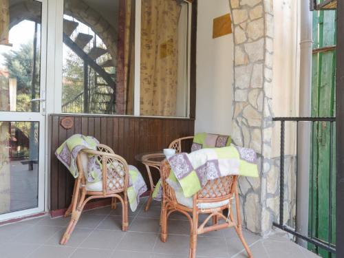 Un balcón o terraza de Legányi Apartmanház