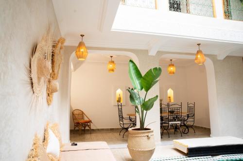 Un lugar para sentarse en Riad Eden Dorient