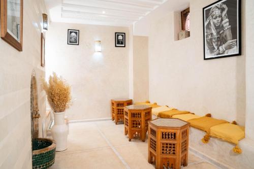 Un lugar para sentarse en Riad Eden Dorient
