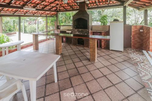Dapur atau dapur kecil di Estúdio completo em Petrópolis MOC0210