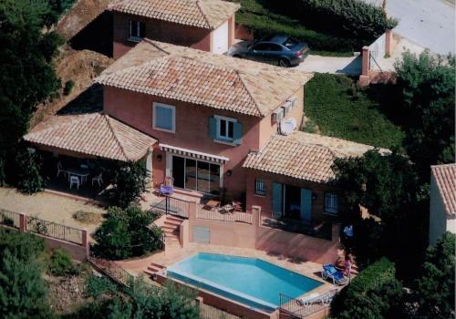 Villa Florentine Cavalaire 7 Pers CLIM WIFI BBQ