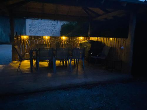 Patio nebo venkovní prostory v ubytování Aigle