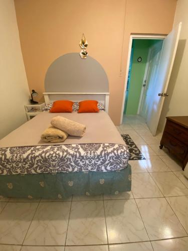 Postel nebo postele na pokoji v ubytování Ocean Sky Apartments