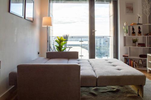 Liverpool Mersey View Stay with Free Parking photo 8