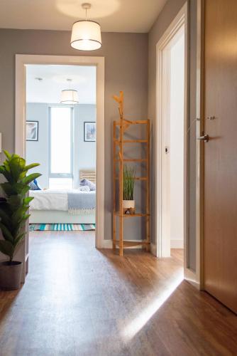 Liverpool Mersey View Stay with Free Parking photo 20