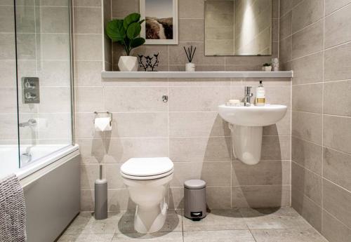 Liverpool Mersey View Stay with Free Parking photo 29