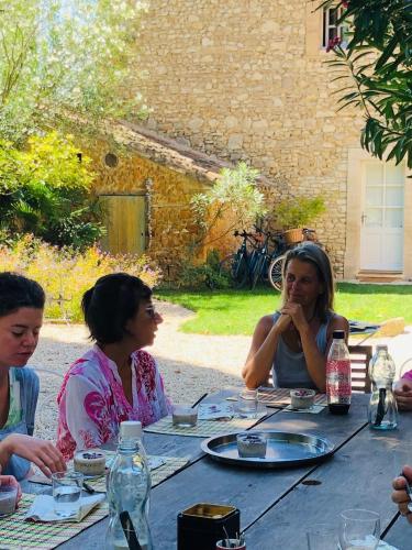 Επισκέπτες που μένουν στο Le Mas de la Sorgue