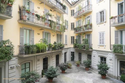 Garibaldi Center Apartment