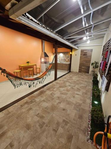 Φωτογραφία από το άλμπουμ του Linda Casa 2 qrts Churrasqueira garagem Resende RJ σε Resende