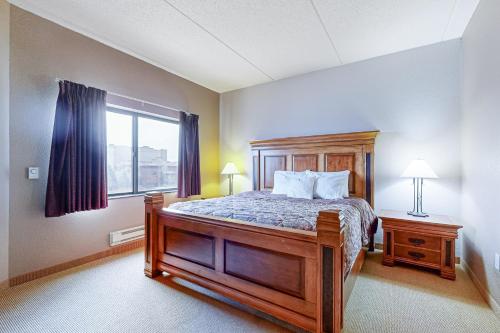 Postel nebo postele na pokoji v ubytování Chula Vista Condo #2402