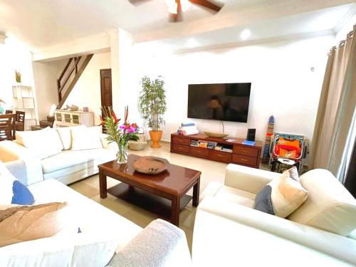 Aruba Breeze Condo B7