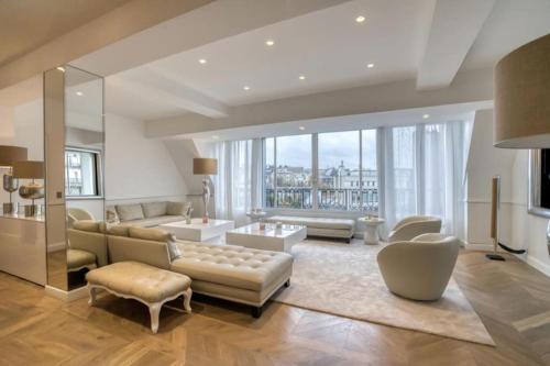 Palais Privé Luxe Vue Tour Eiffel Confort Exclusif