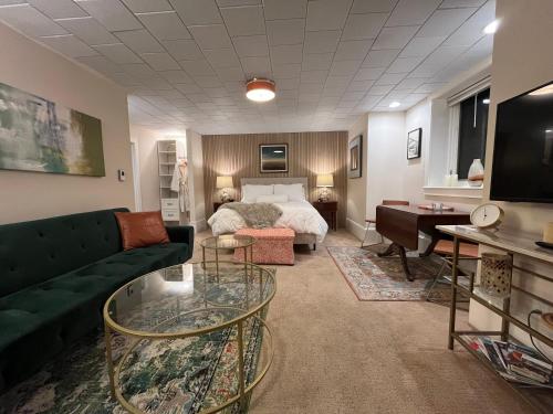 Χώρος καθιστικού στο Dougan Suites