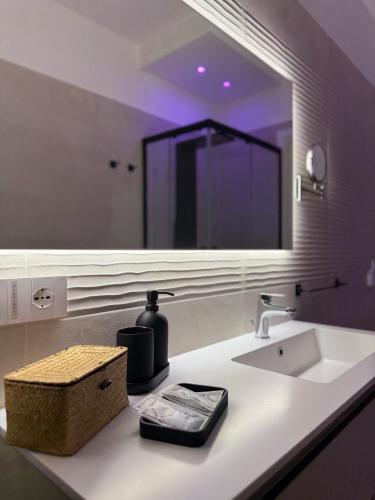 Ένα μπάνιο στο ANTO Wellness & Suite