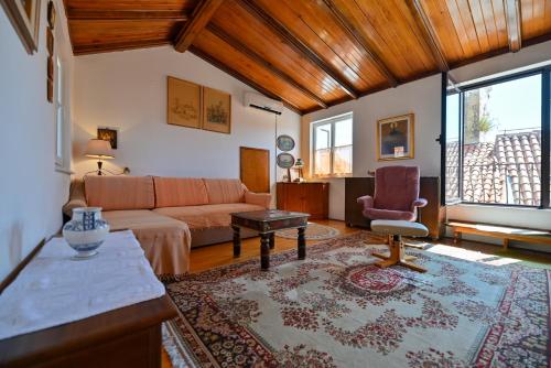 Seaside holiday house Trogir - 23608