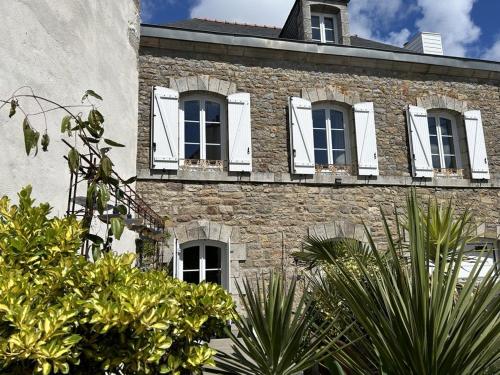 Photo de la galerie de l'établissement Maison de charme à Belz - 3 pièces, Wifi, Animaux admis, Parking - FR-1-479-178, à Belz