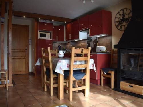 Chalet chaleureux avec poêle à bois et parking, proche du centre de Font-Romeu - FR-1-580-124