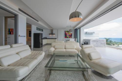 Zona de estar de Kata Beach TheView luxurious Condonomium