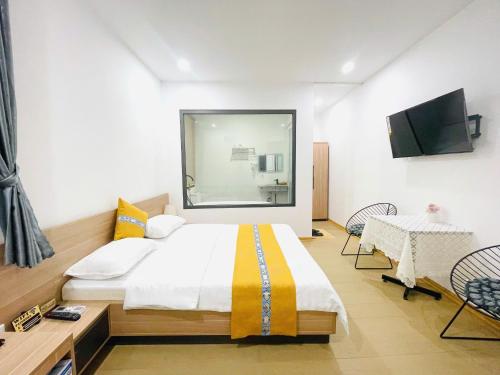 Gallery image of Sao Khue Riverside Hotel & Coffee in Sa Ðéc