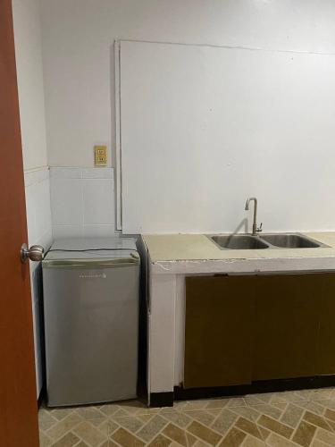 Una cocina o cocineta en Jow's Place