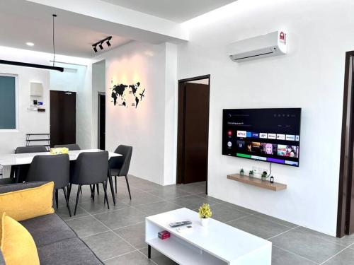 TV a/nebo společenská místnost v ubytování Mountain View 605