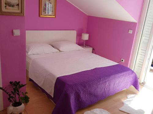 Guest House Avdic - Studio Apartment with Balcony