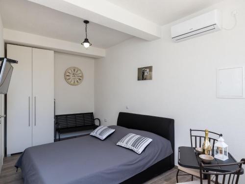 Apartments Life - Studio Apartment