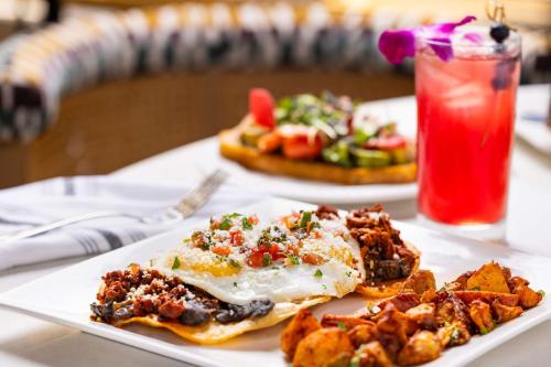 Comida en el hotel o alrededores