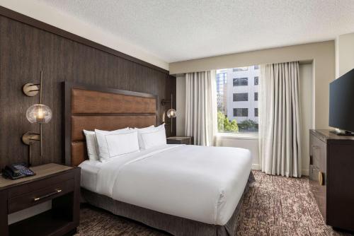 DoubleTree Suites by Hilton Austin Downtown Capitol Image