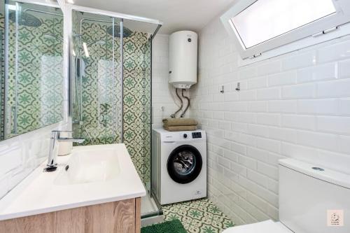 Mael Studio avec piscine et jolie vue mer