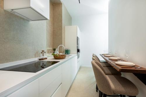 Skylife Minimalist Boutique Apartment