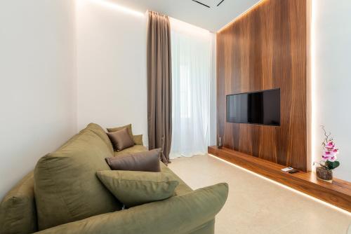 Skylife Minimalist Boutique Apartment