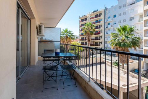 Beautiful flat with balcony - 200m from the beach